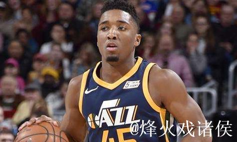 米切尔本赛季已投进100记三分，联盟唯一一位