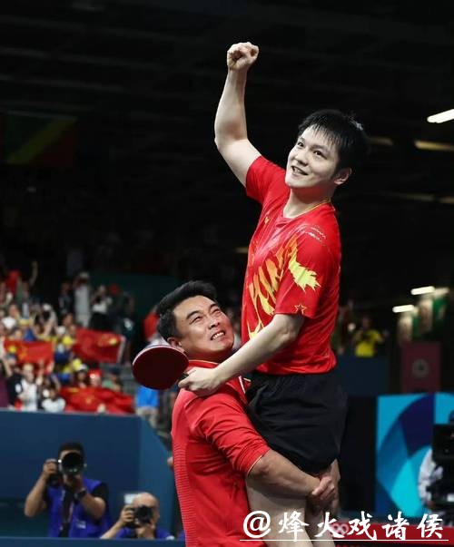 打败张本智和！淘汰雨果，王皓大喜，樊振东、王楚钦不再孤单！